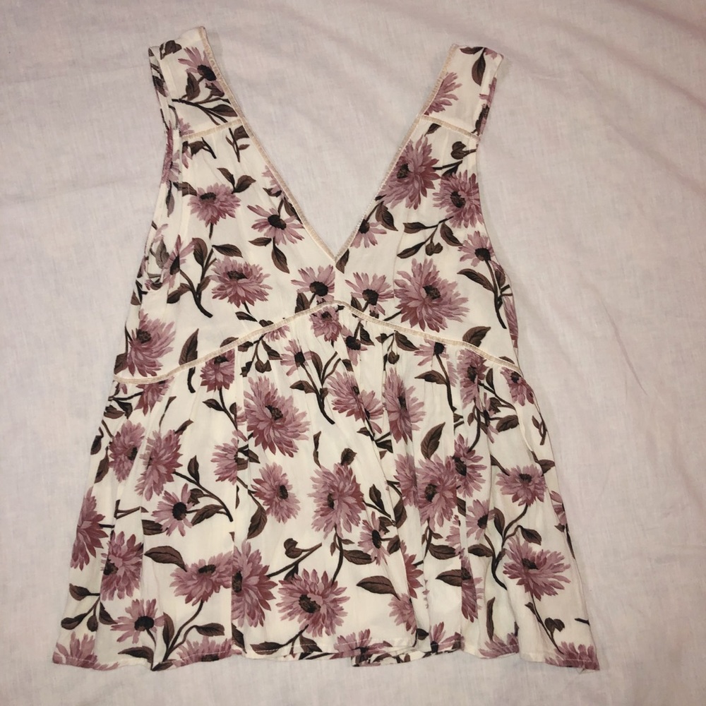 floral & flowy tank top